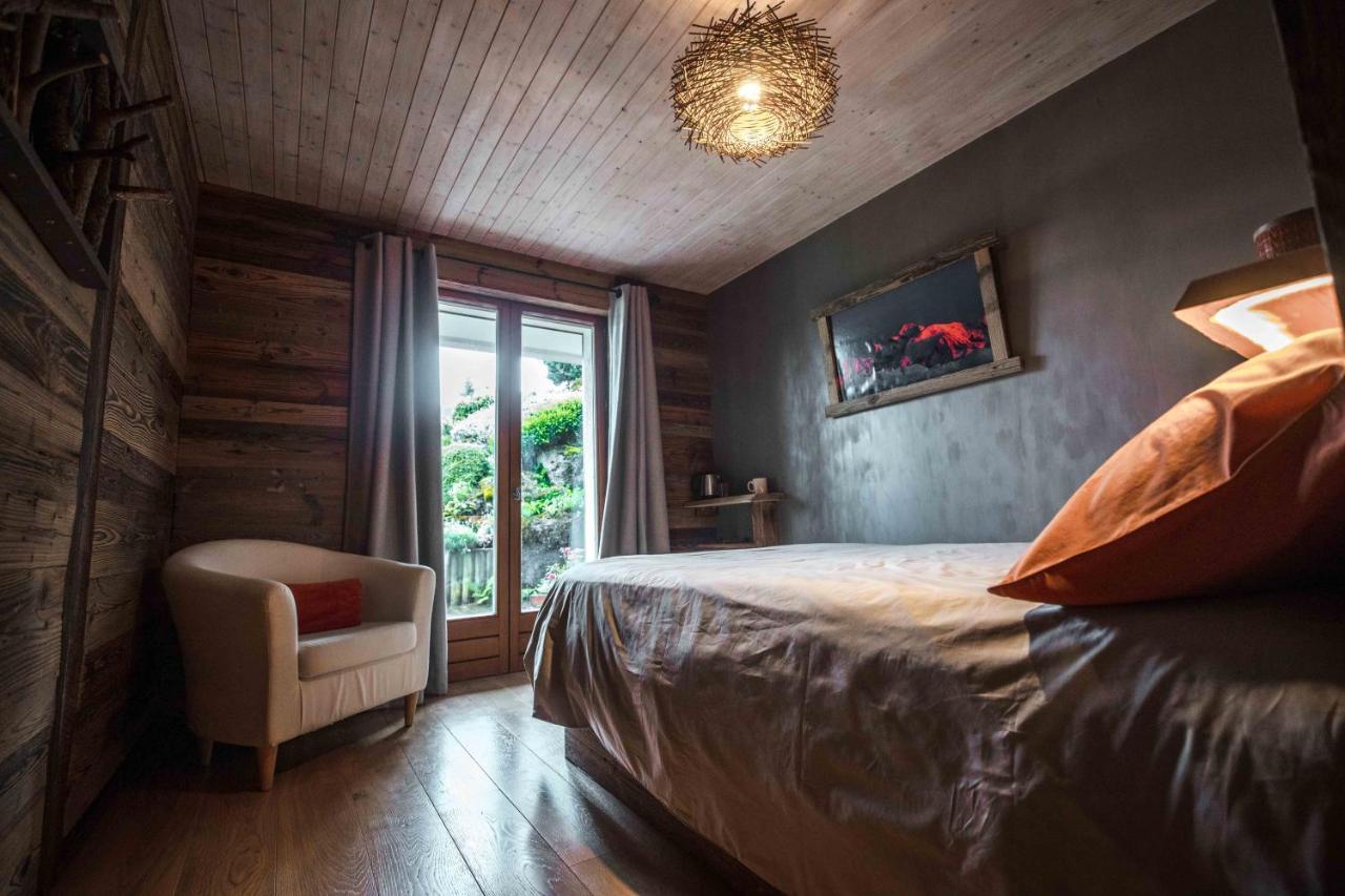 Chambres en chalet petit déjeuner inclus La Cote d'Arbroz Esterno foto
