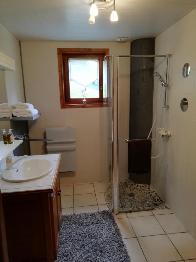Chambres en chalet petit déjeuner inclus La Cote d'Arbroz Esterno foto