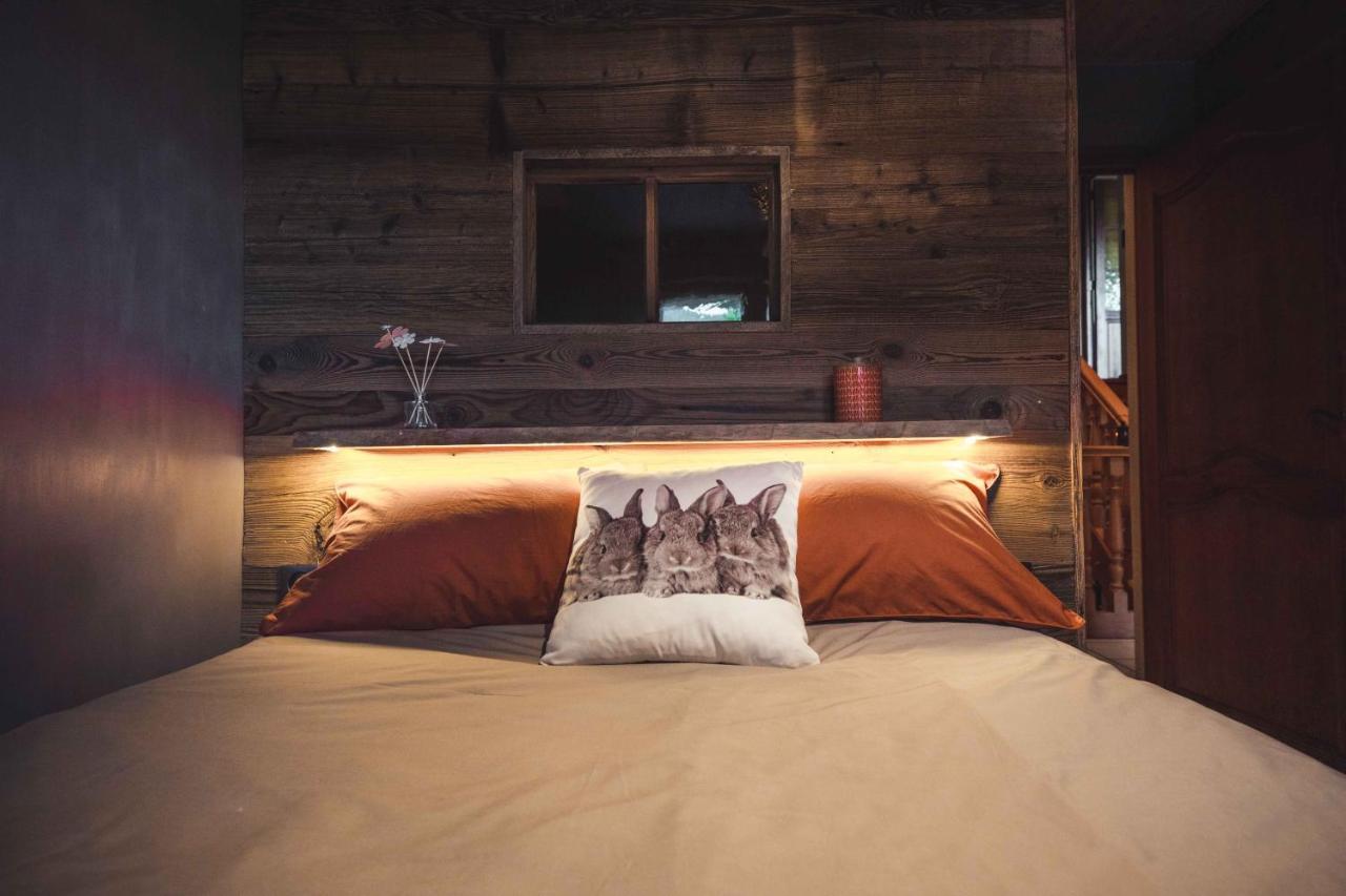 Chambres en chalet petit déjeuner inclus La Cote d'Arbroz Esterno foto