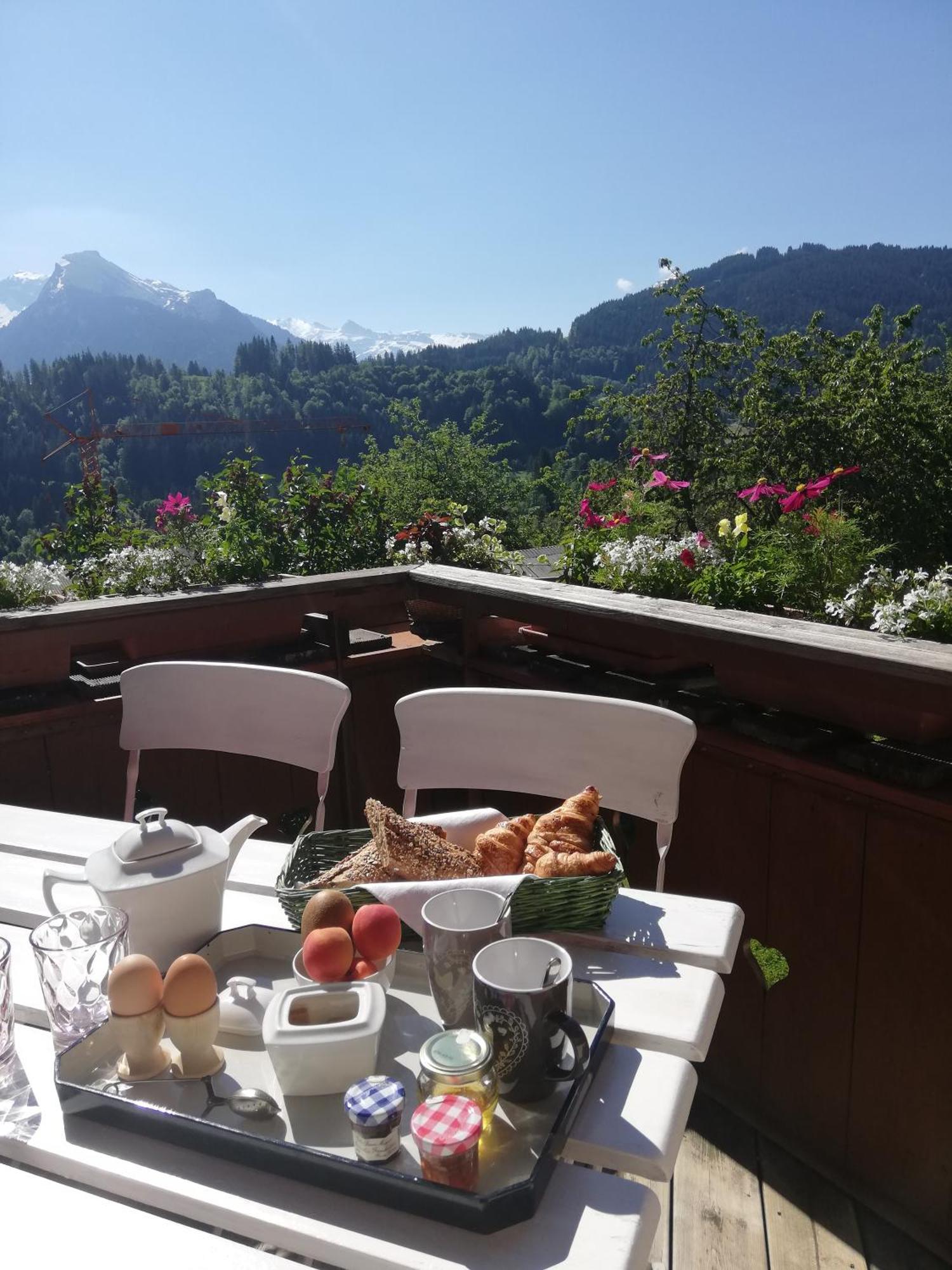 Chambres en chalet petit déjeuner inclus La Cote d'Arbroz Esterno foto