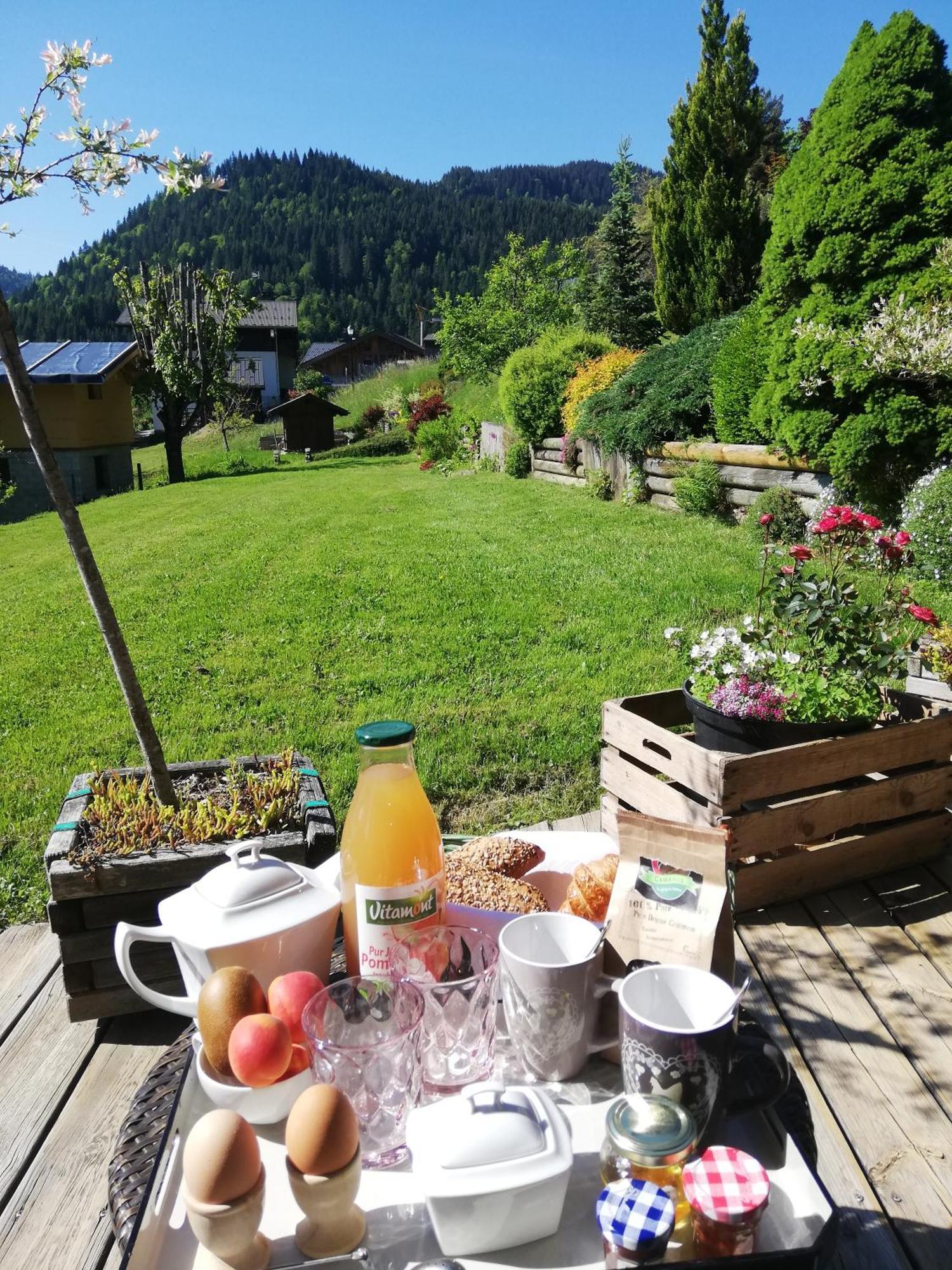Chambres en chalet petit déjeuner inclus La Cote d'Arbroz Esterno foto